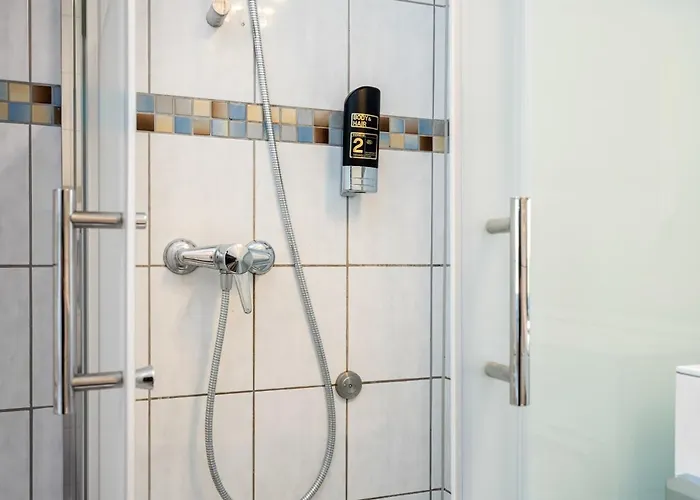 アパート 7, Direkt Am Bahnhof *